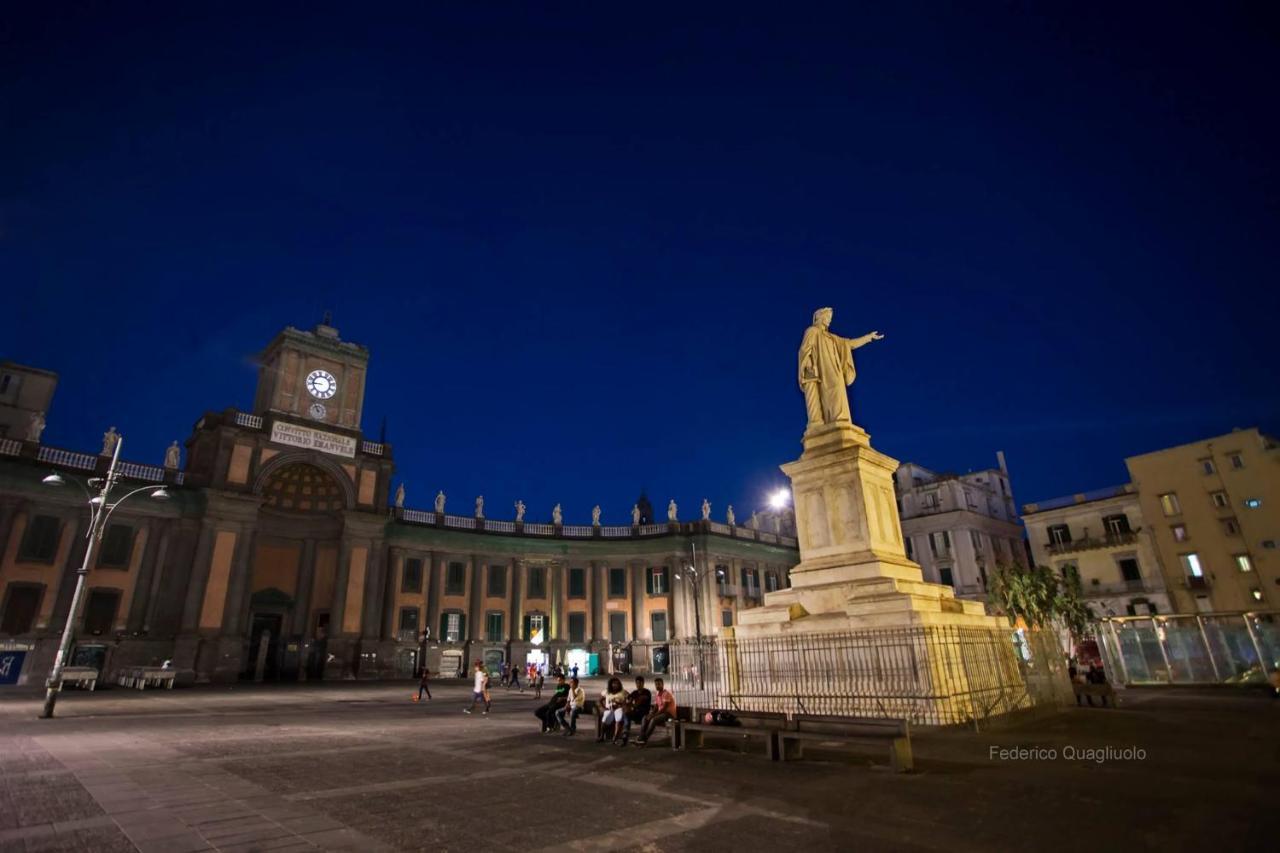 Casetta Soriano - Piazza Dante Naples Exterior photo